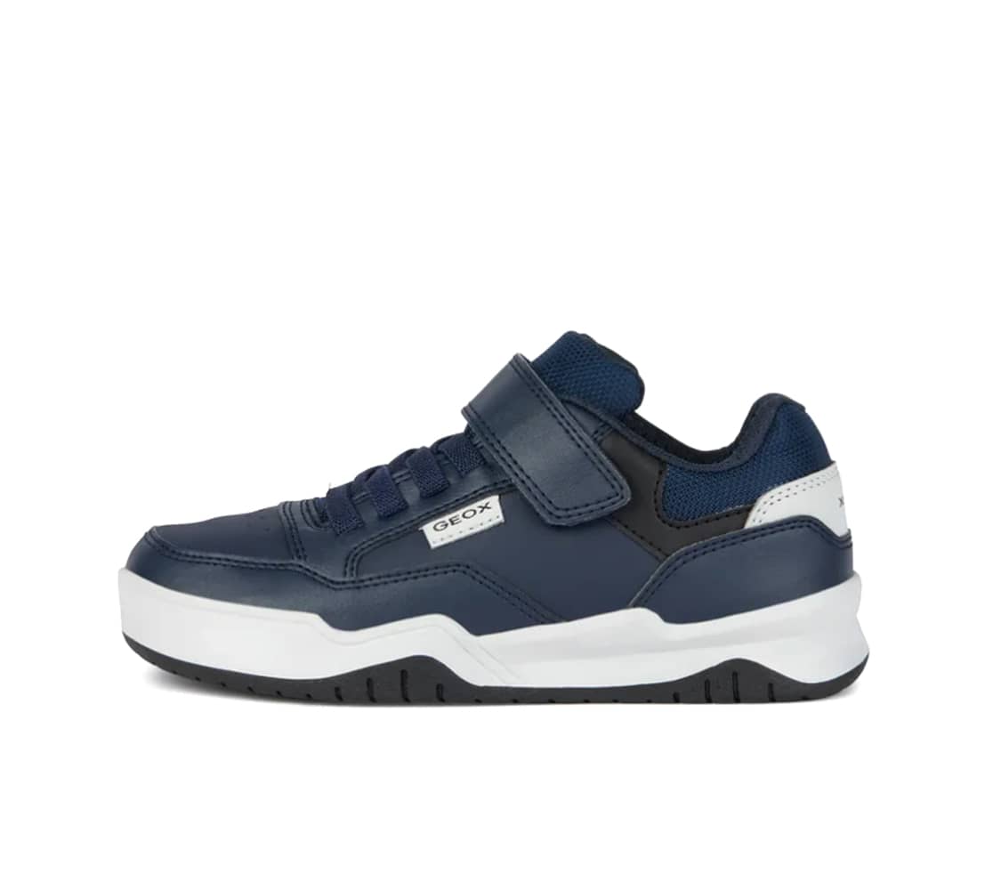 J367RE 0FE8V C0832 - Scarpe - GEOX