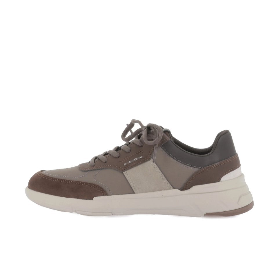 U66N8A 07T22 C0203 - Sneakers - Scarpe Uomo Geox in Pelle Scamosciata Marrone | Casual e Traspiranti