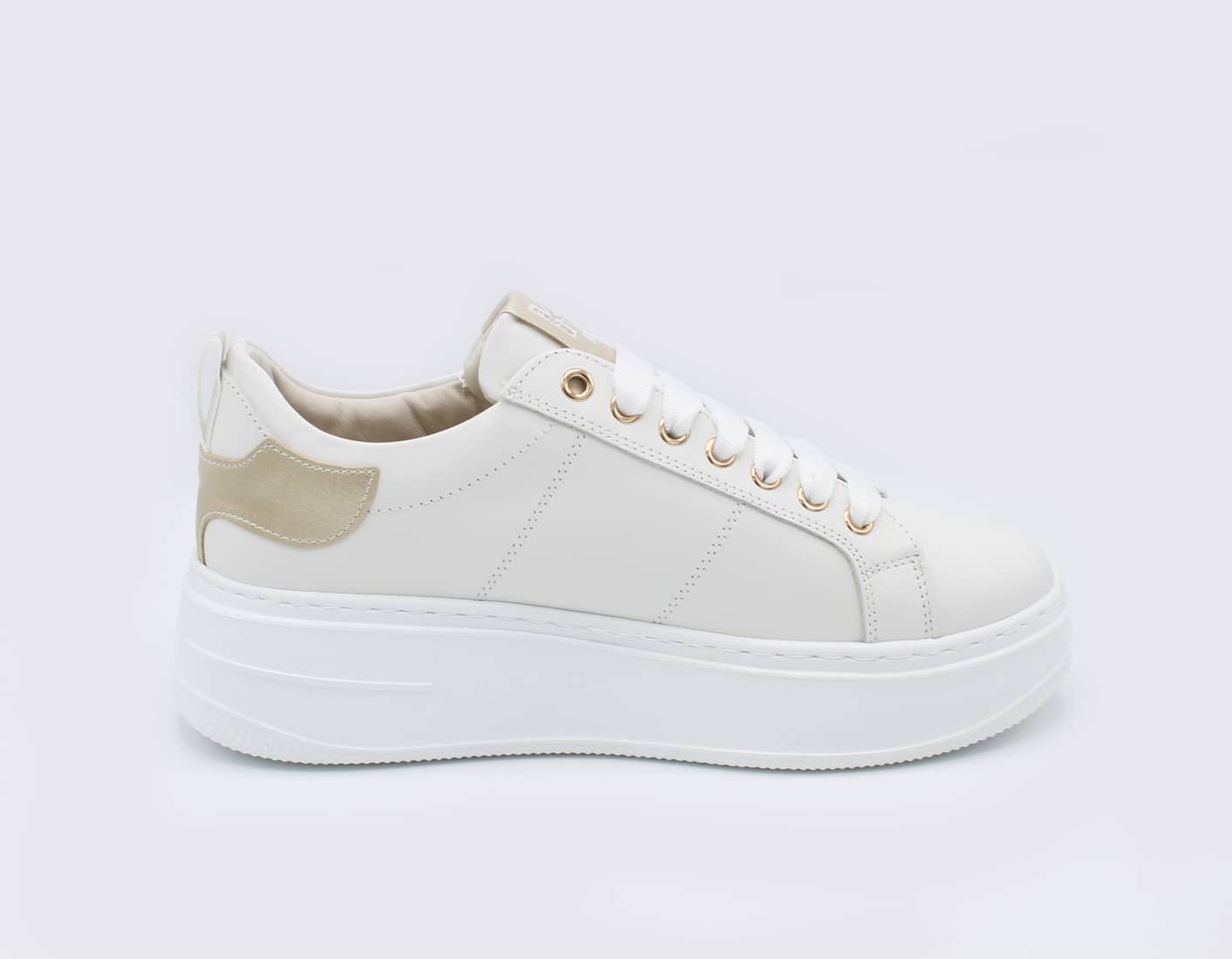 K10520 - Sneakers - Keys