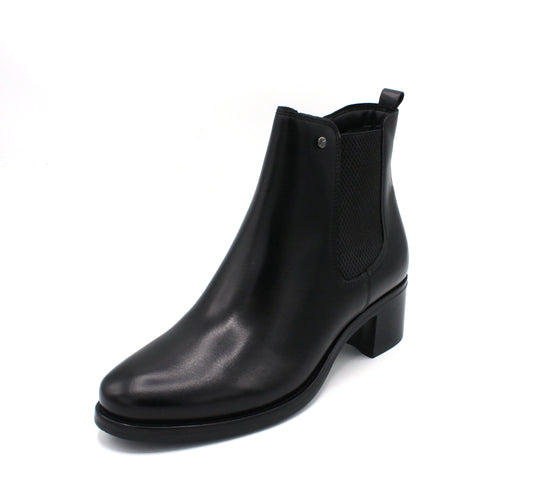 K11381 - Stivaletti - Keys donna in pelle nera con cerniera tonchetti
